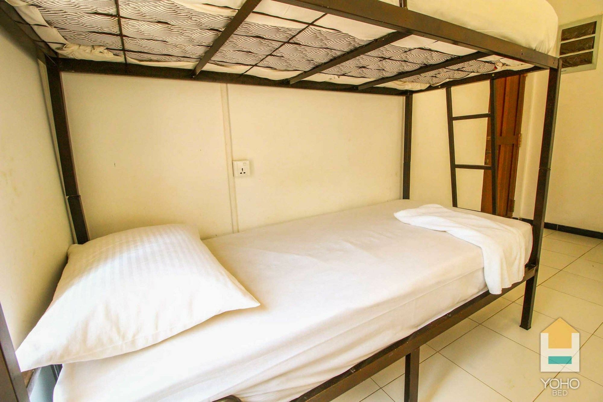 Bed & Bicycle Hostel Dehiwala-Mount Lavinia Exterior photo