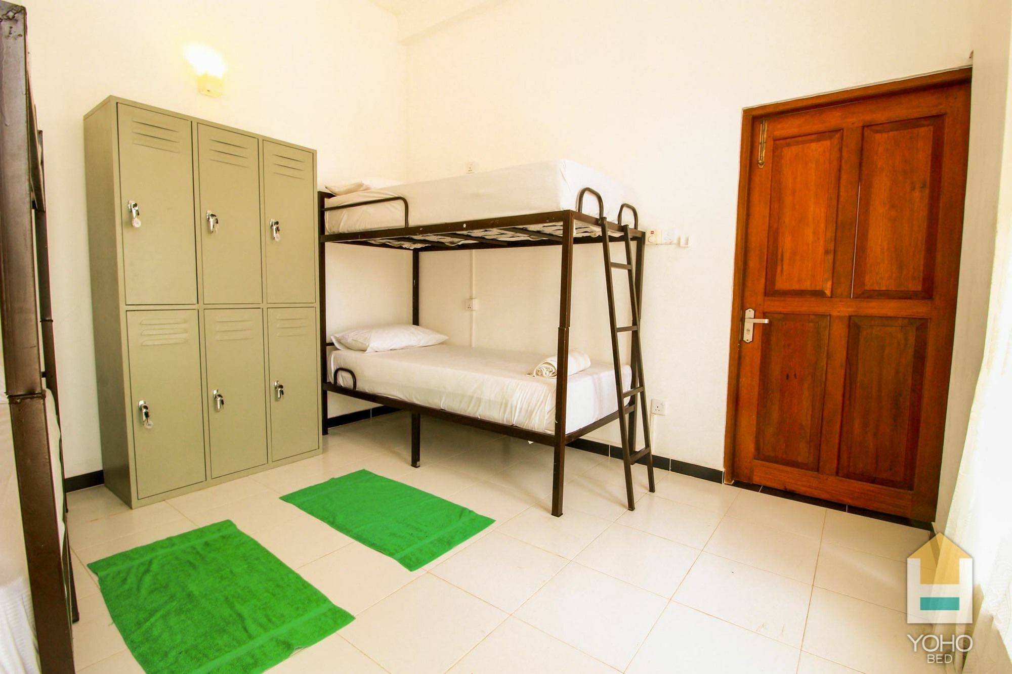 Bed & Bicycle Hostel Dehiwala-Mount Lavinia Exterior photo